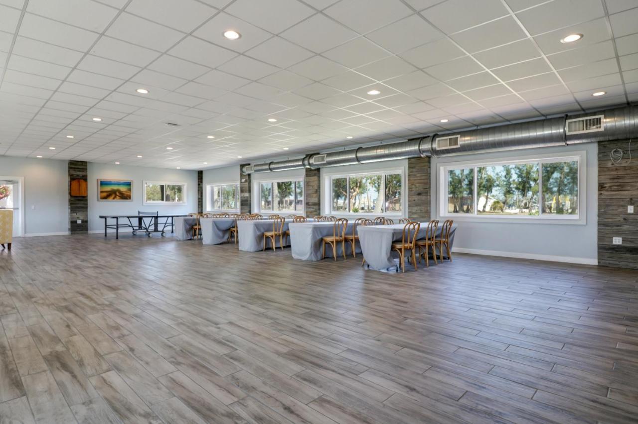 Fiesta Key Rv Resort Waterfront Cottage 36 Layton Eksteriør billede