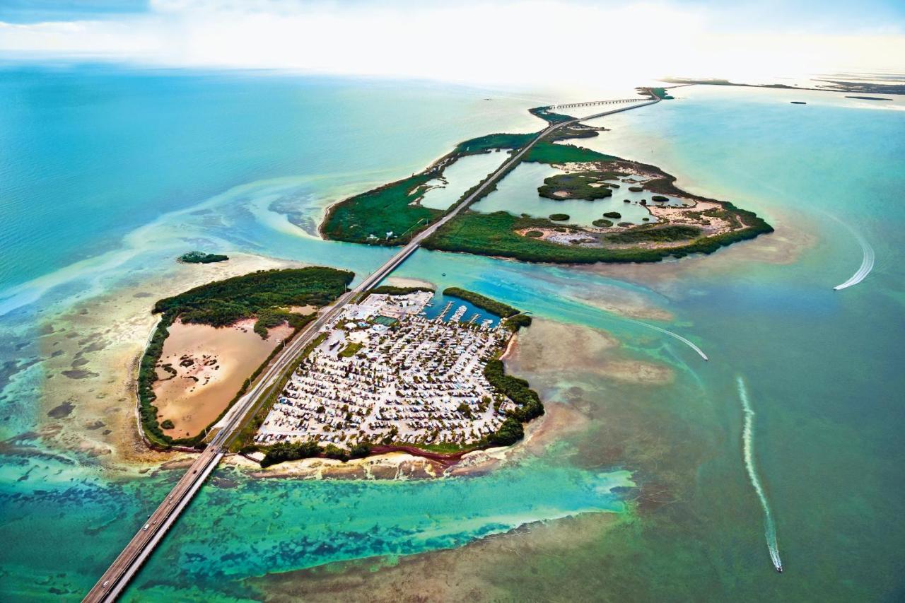 Fiesta Key Rv Resort Waterfront Cottage 36 Layton Eksteriør billede